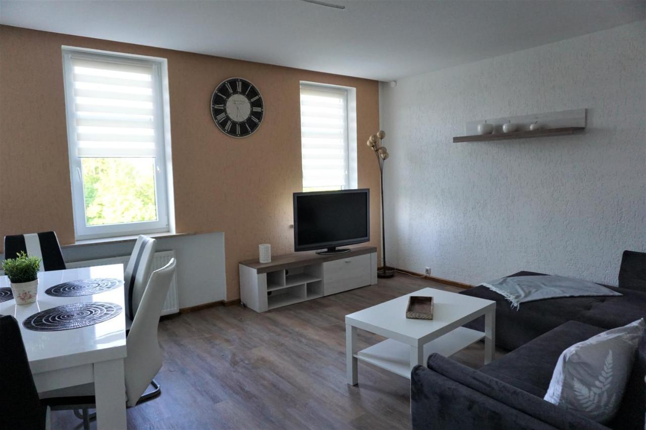 Trautesheim - Parkplatz Gratis Apartment